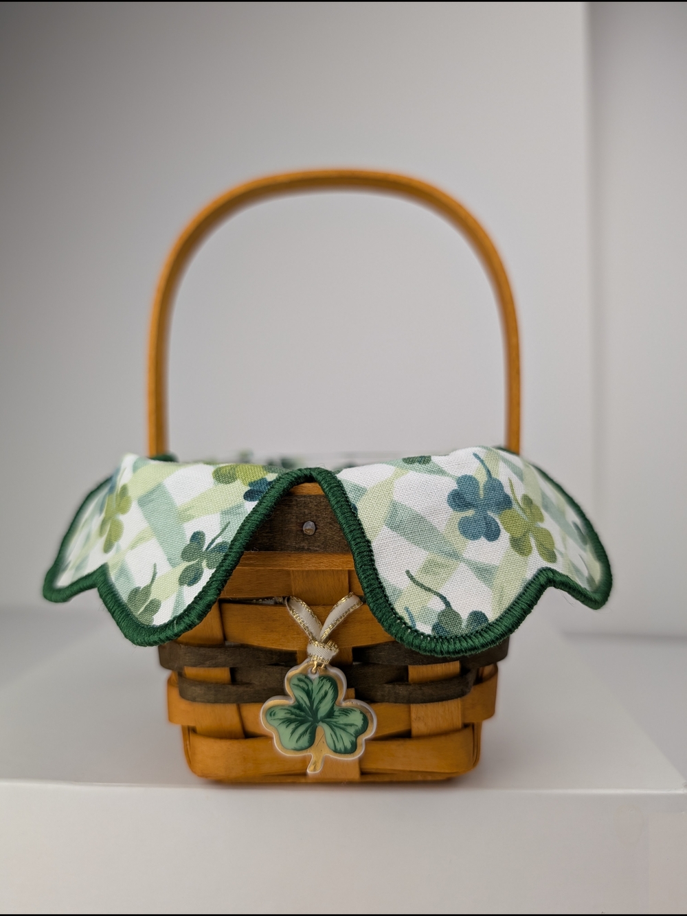 Longaberger 1999 Lots of Luck St. Patrick's Day Basket/Liner/Protector/Tie-On